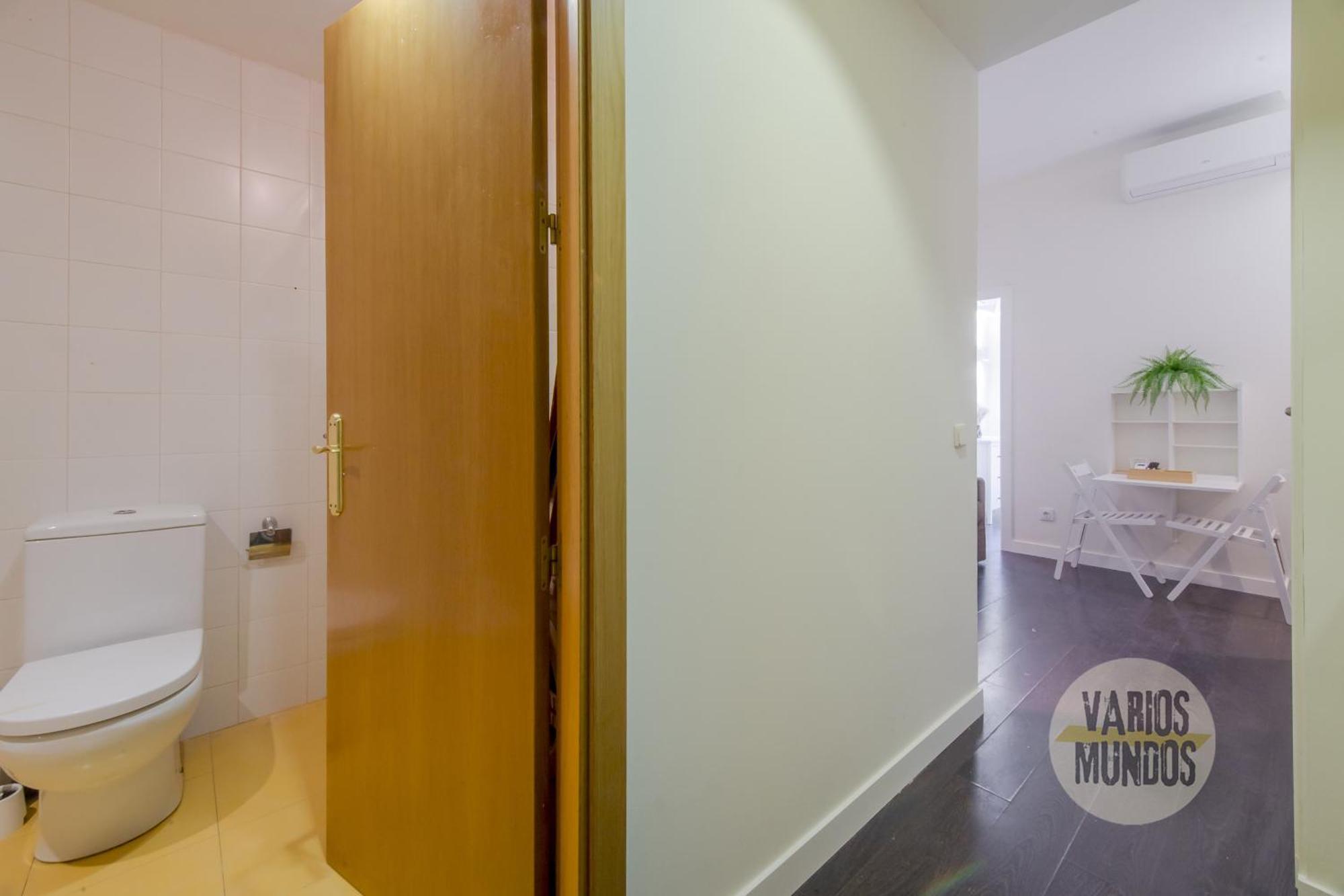 Confortable Apt Para 3 Pax A 1 Min De Gran Via Madrid Kültér fotó
