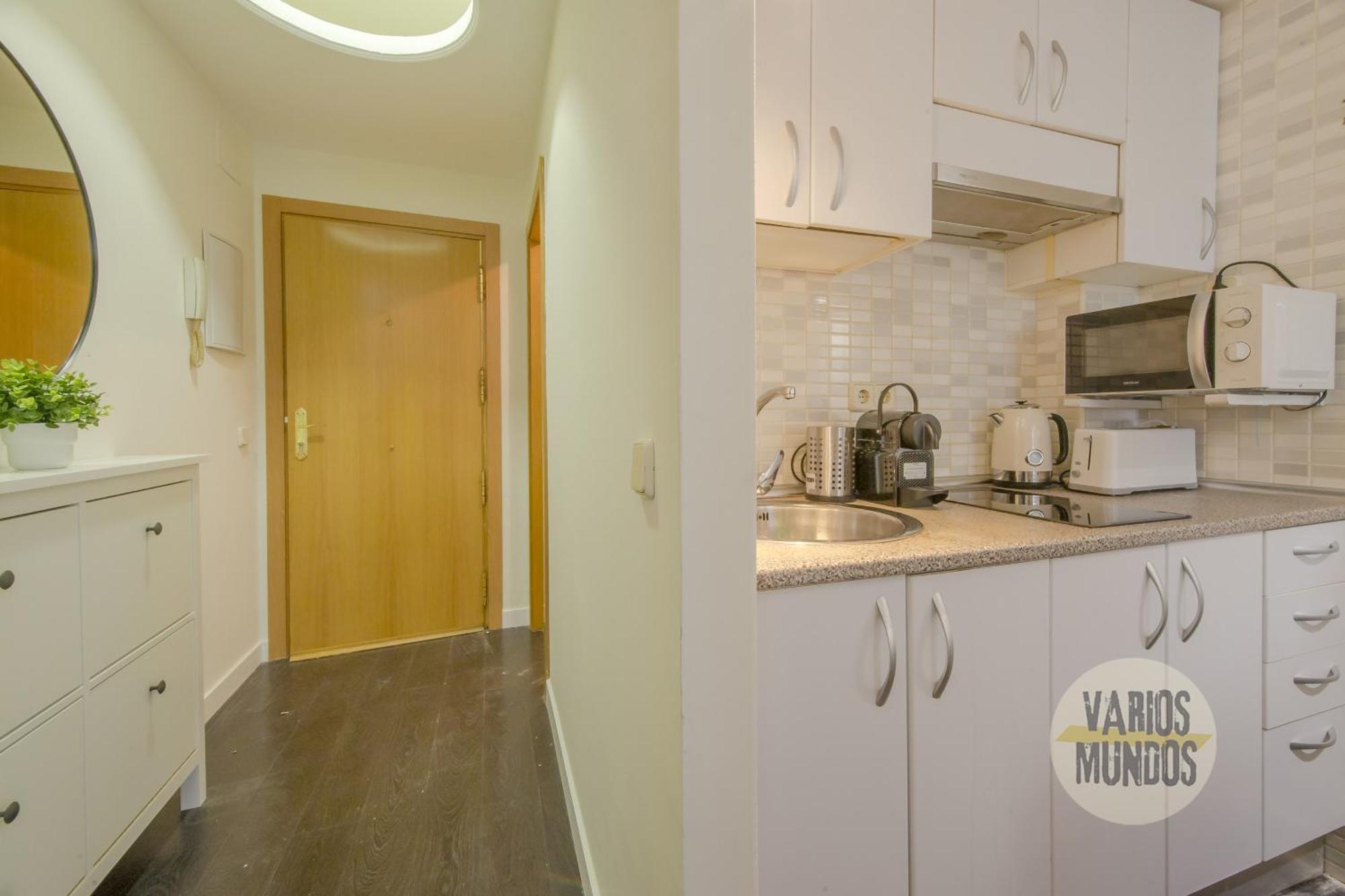 Confortable Apt Para 3 Pax A 1 Min De Gran Via Madrid Kültér fotó