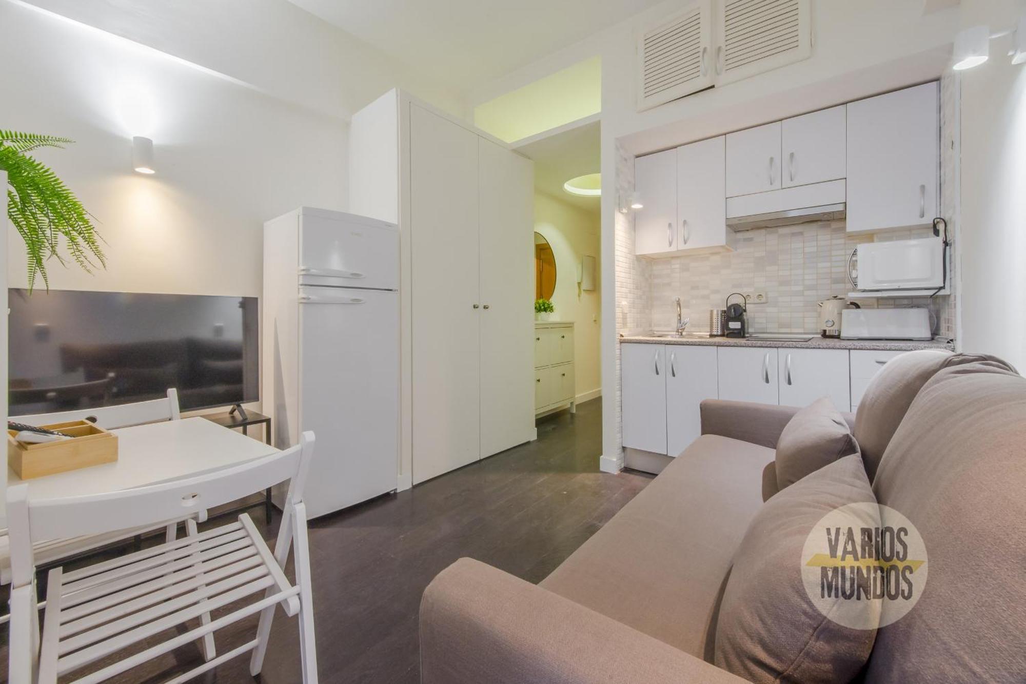Confortable Apt Para 3 Pax A 1 Min De Gran Via Madrid Kültér fotó